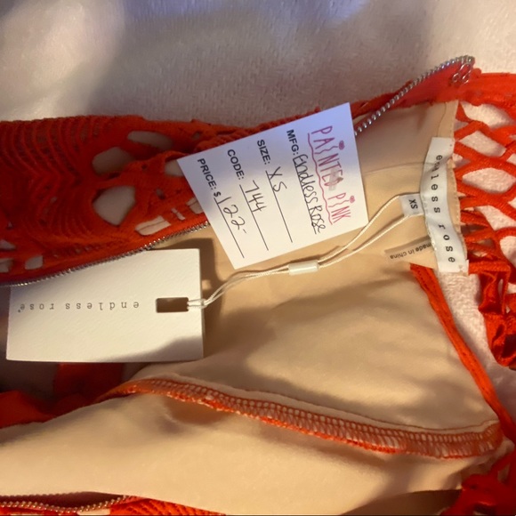 ENDLESS ROSE lace dress - Picture 3 of 3